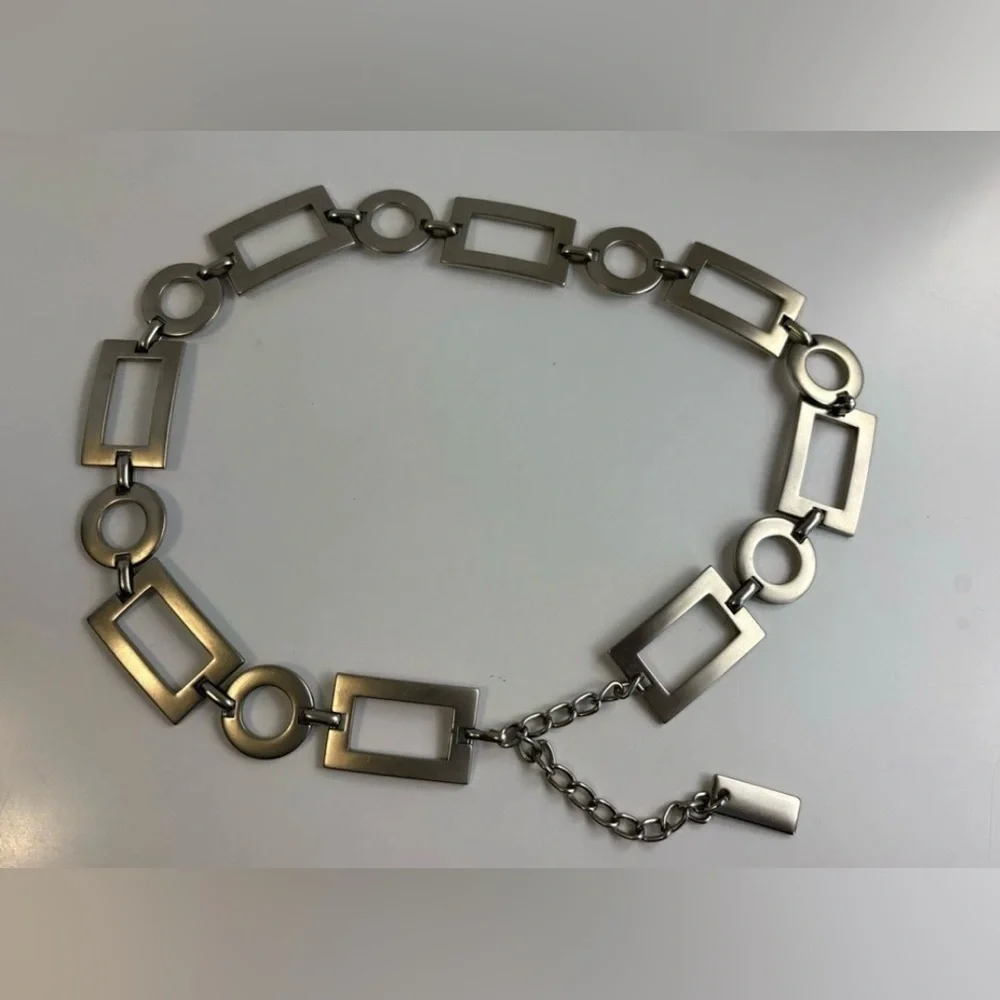 ESCADA Women's Vtg Designer Silver Tone Metal ChainLink Circle Rectangle Belt